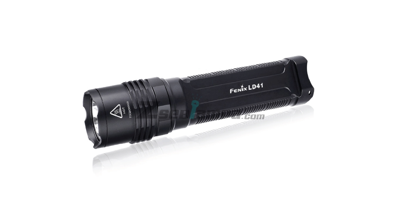 Fenix LD41-2015 LED zseblámpa